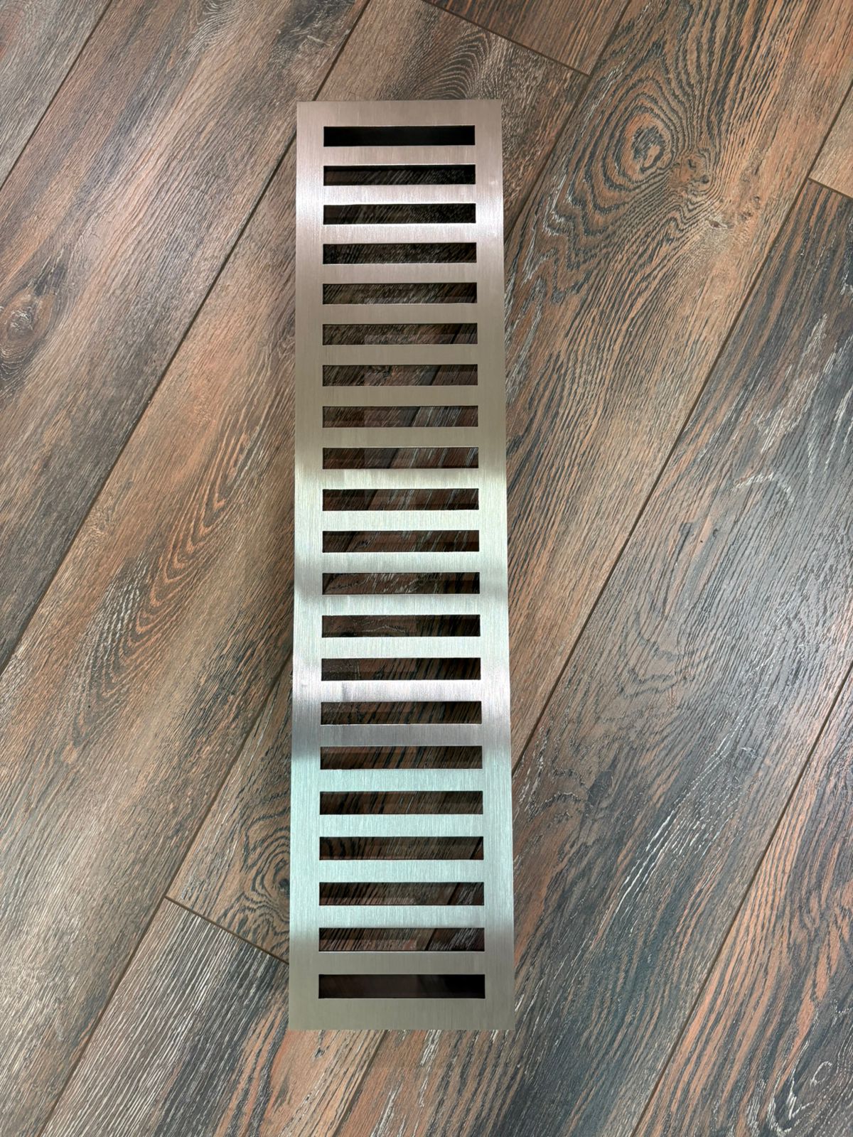 Вентиляционная решетка из нержавеющей стали NR 13 500х150